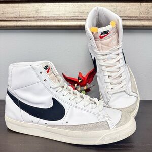 Nike Blazer 77 Vintage Mid White Black Unisex Size 10 CZ1055-100
